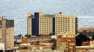 Suspendida la subasta del hotel Portomagno tras saldar su deuda