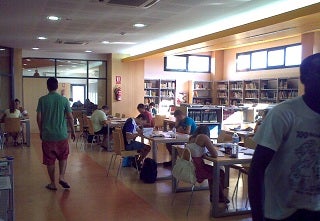 Las bibliotecas municipales amplían sus horarios desde este lunes y hasta el día 12