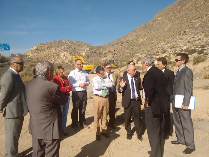 El Ayuntamiento se muestra dispuesto a ejecutar la salida de Aguadulce de la A7 que tiene que hacer Carreteras