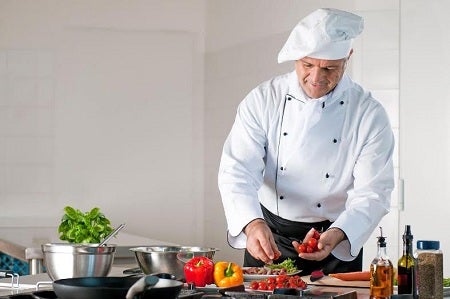 Las solicitudes de los cursos gratuitos de hostelería se pueden entregar desde hoy