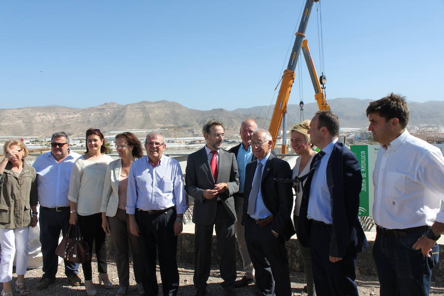 El consejero de Fomento reafirma el compromiso de abrir la variante hasta Gran Plaza antes de que acabe julio