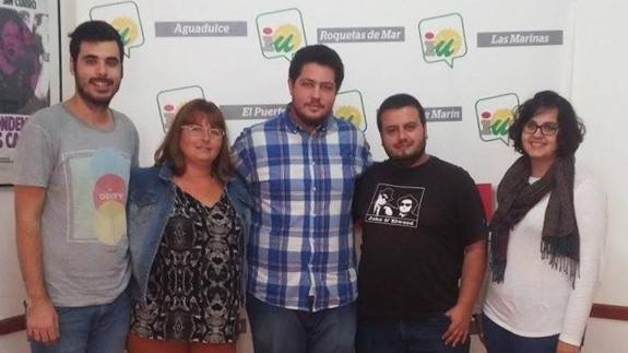 Los jóvenes de IU reclaman mejoras en el transporte universitario