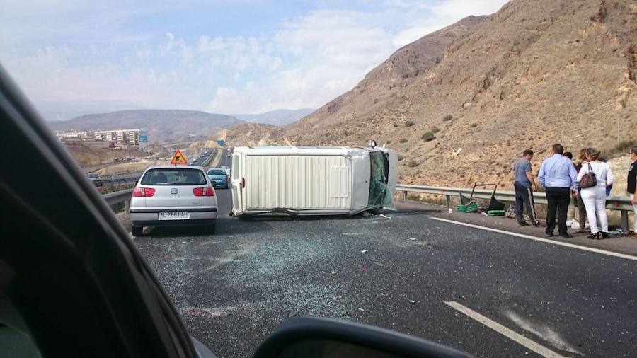 Tráfico normalizado en la A7 tras reabrirse los carriles cortados por el accidente de este mediodía
