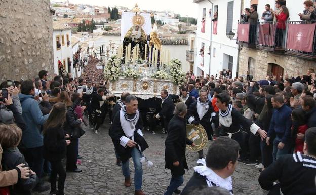 La Soledad subiendo la cuesta de la Merced.