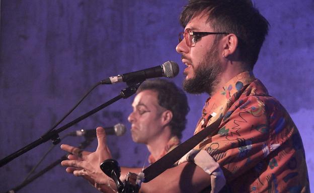 Actuación de Antílopez.