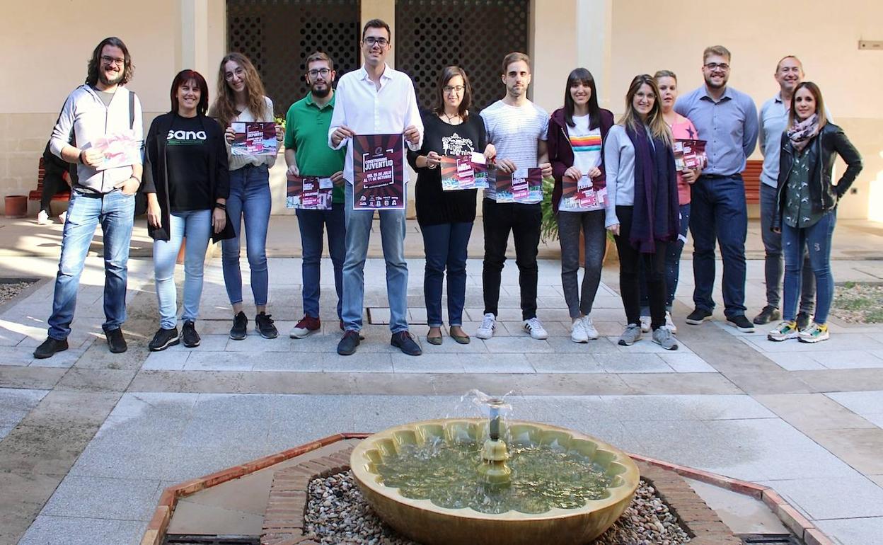 Foto de familia tras la entrega de premios.