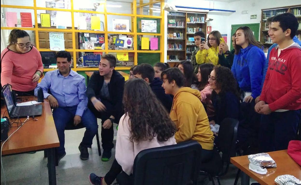 Conexión por videoconferencia de los alumnos ubetenses con los italianos.