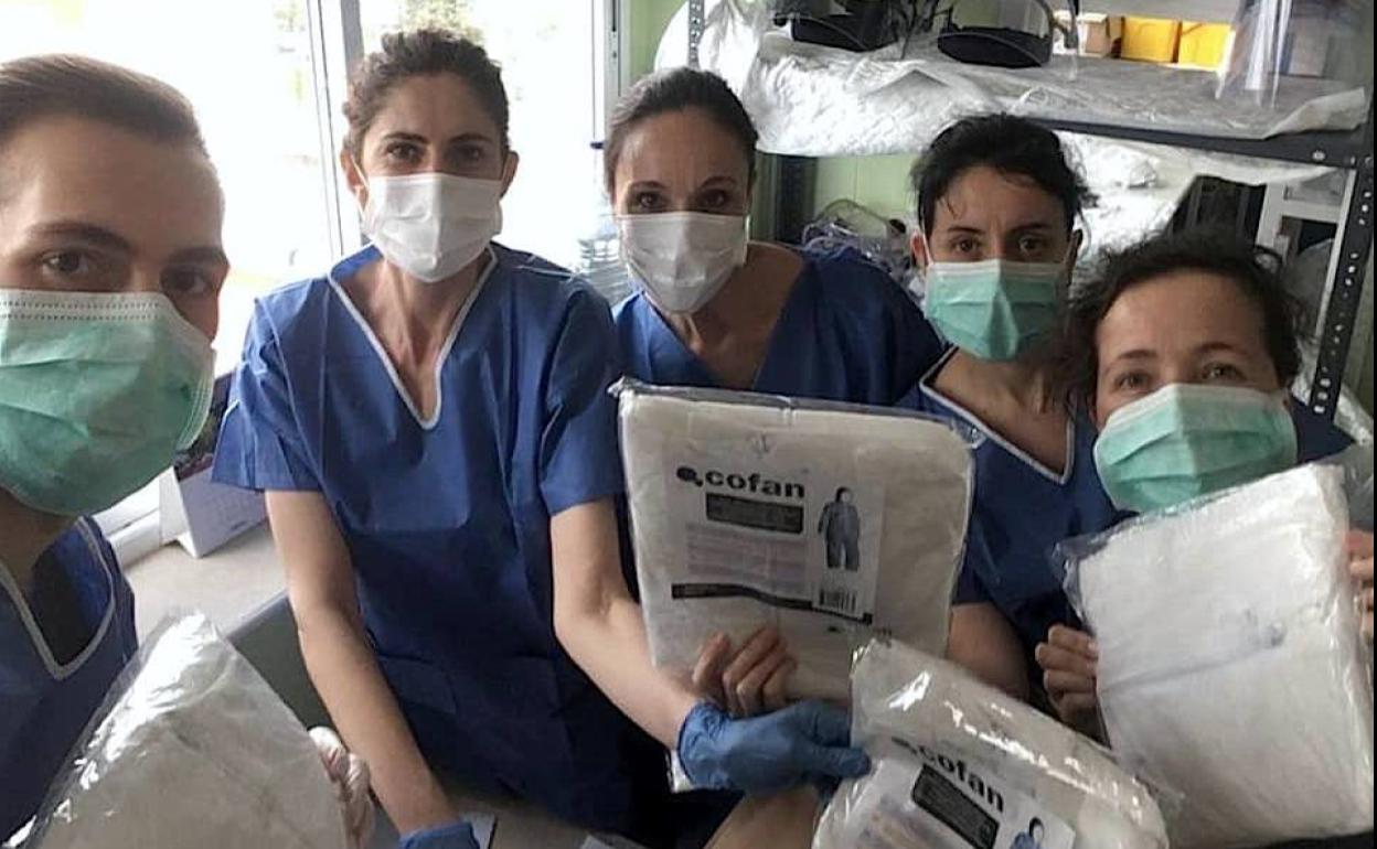 Donación de monos protectores para el hospital ubetense.