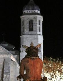 Imagen secundaria 2 - Imágenes del pasado año del Cristo de la Pasión y de la Virgen de Gracia.
