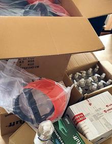 Imagen secundaria 2 - Donación de material de Cazorla, de una empresa aceitera y del PP de Úbeda.