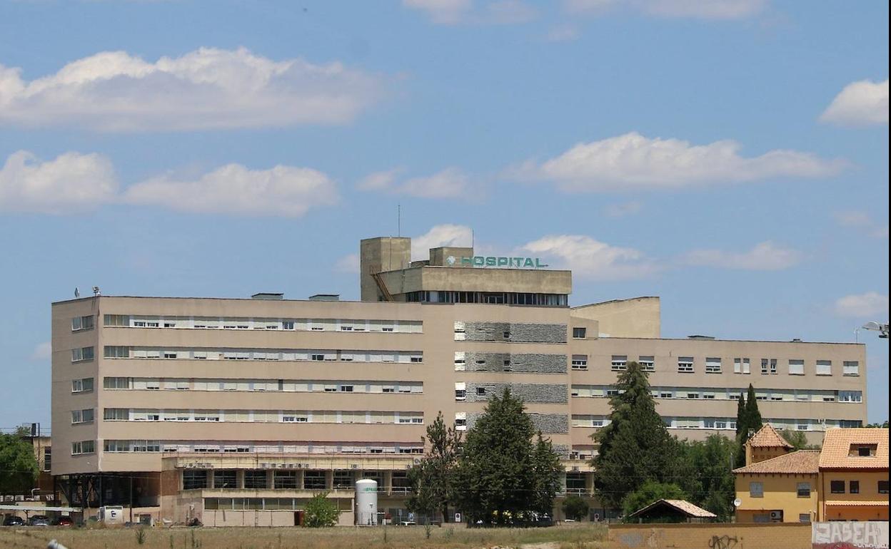 CCOO desaprueba la gestión de la gerencia del hospital durante la pandemia