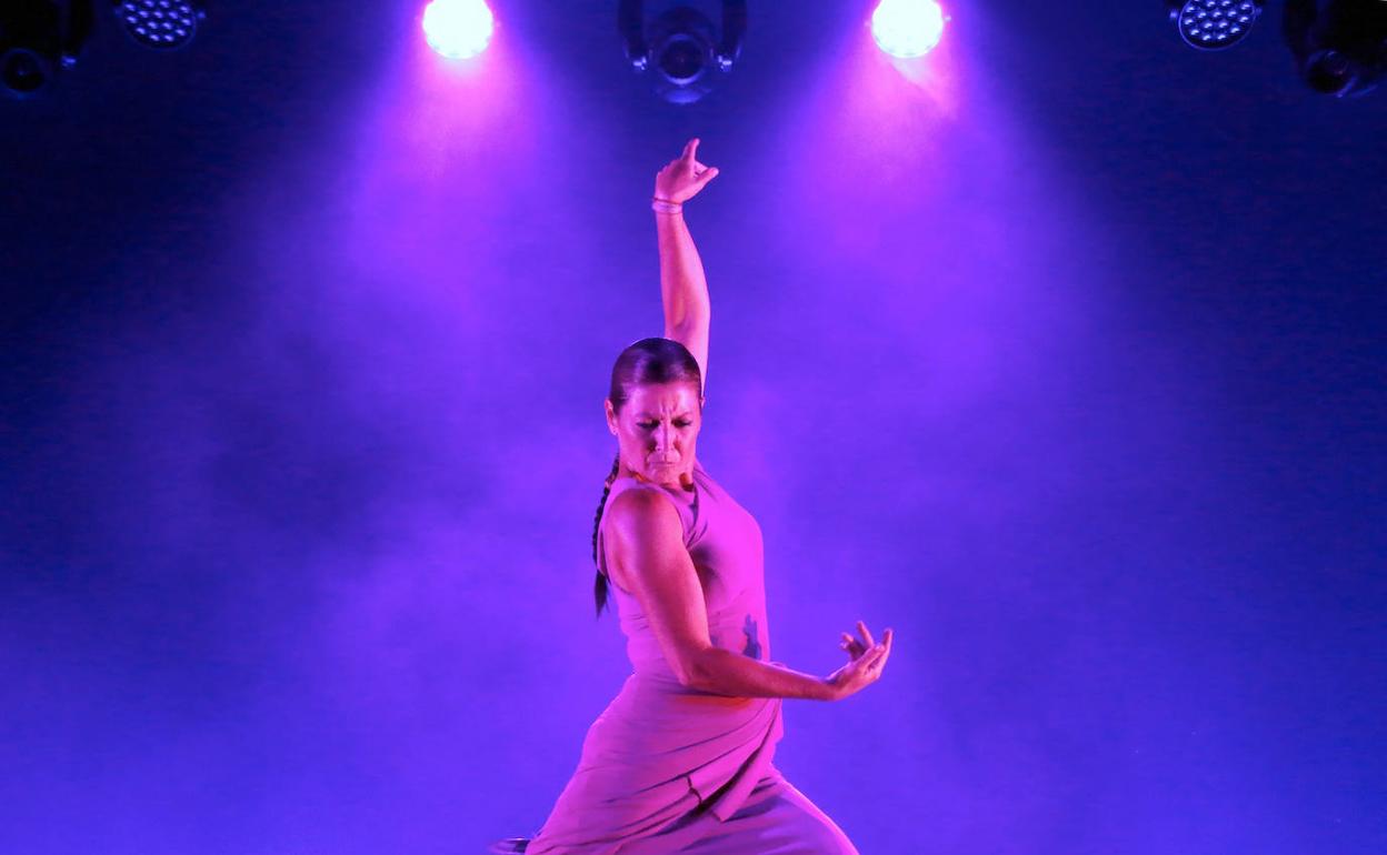 Magistral 'Suite flamenca' de Sara Baras en la plaza de toros