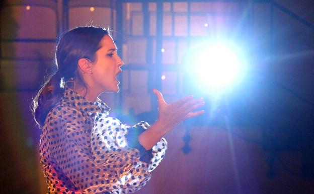 Imagen principal - Varios momentos del espectáculo.