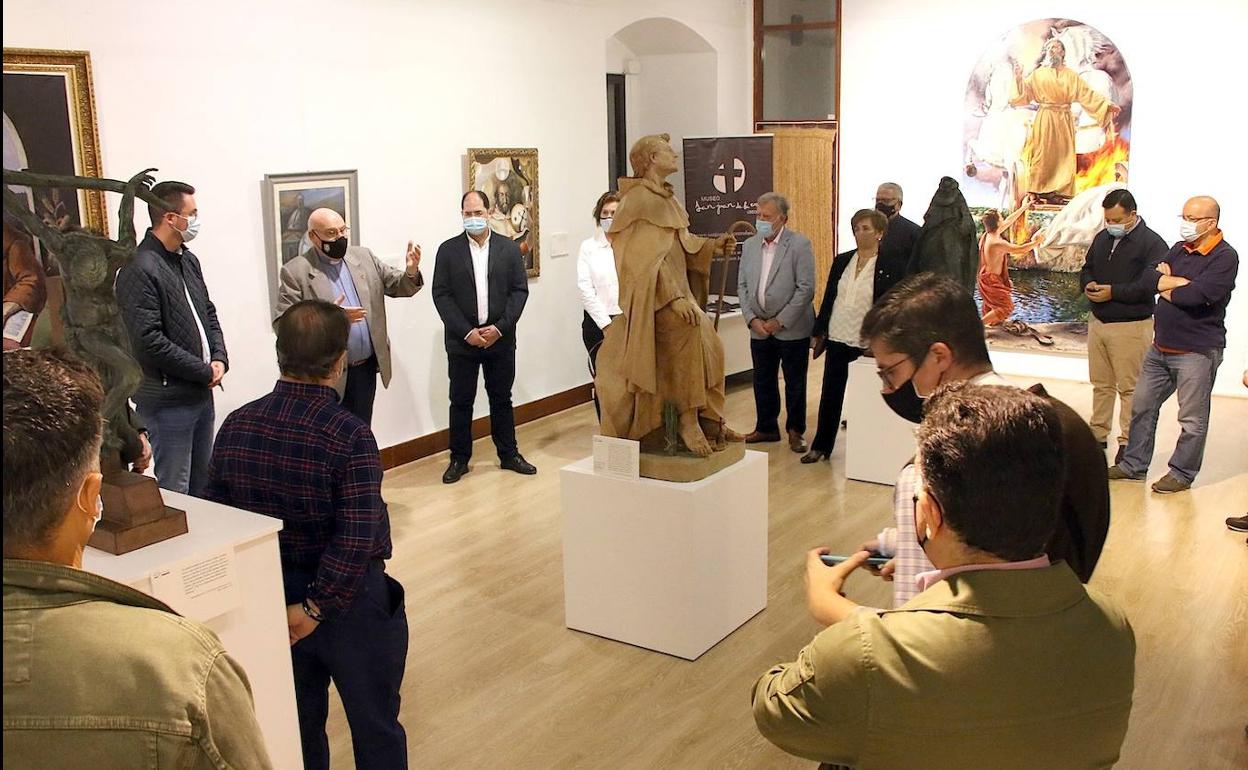 San Juan de la Cruz en la obra de diferentes artistas ubetenses