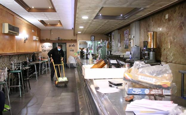 Durante esta semana se ha desmantelado el bar.