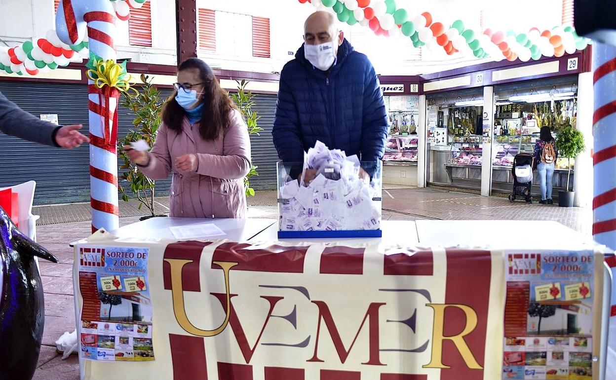 Rosa Rodríguez y José Luis Madueño.