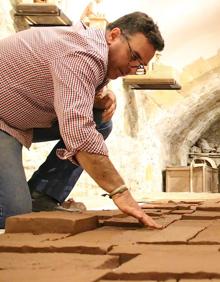 Imagen secundaria 2 - Primer día de trabajo, el pasado verano, de los talleres implicados en el proyecto.