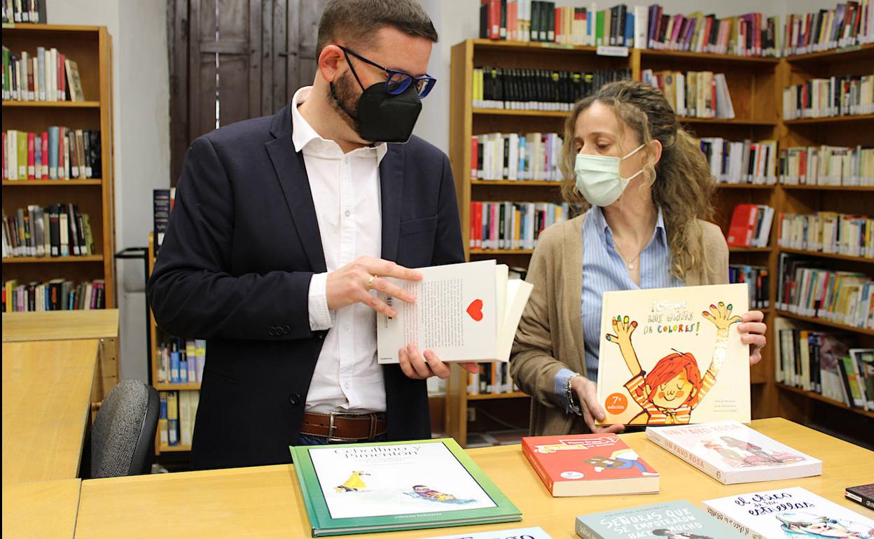Nuevo material bibliográfico de temática LGTBI para la biblioteca municipal