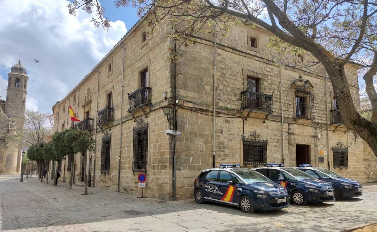 La Policía Nacional detiene en Úbeda a un joven por numerosos robos con fuerza y violencia