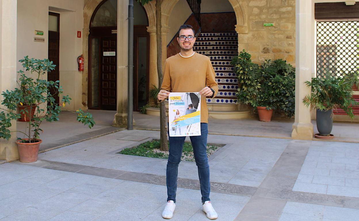 El concejal de Juventud presentó el curso.