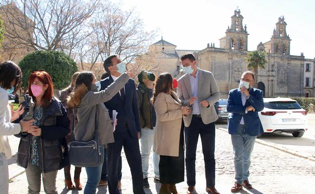 Imagen principal - Varios momentos de la visita a Úbeda.
