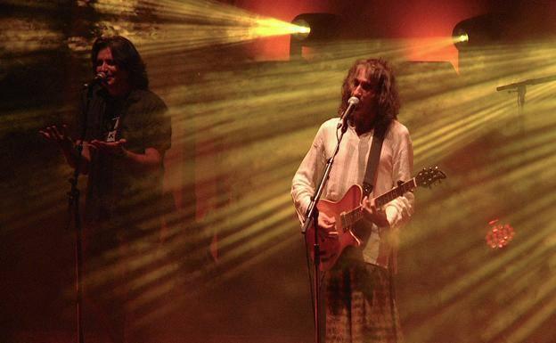 Robe en su anterior gira en solitario.