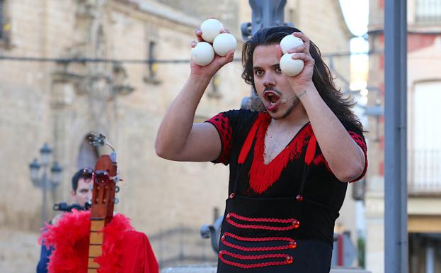 Chicharrón Circo Flamenco y su premiada propuesta 'Sin ojana'.