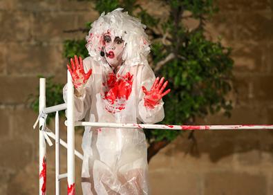 Imagen secundaria 1 - Maite Guevara, Mireia Miracle y talleres de circo.