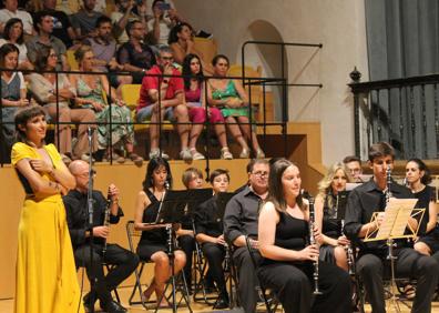 Imagen secundaria 1 - Momentos del concierto