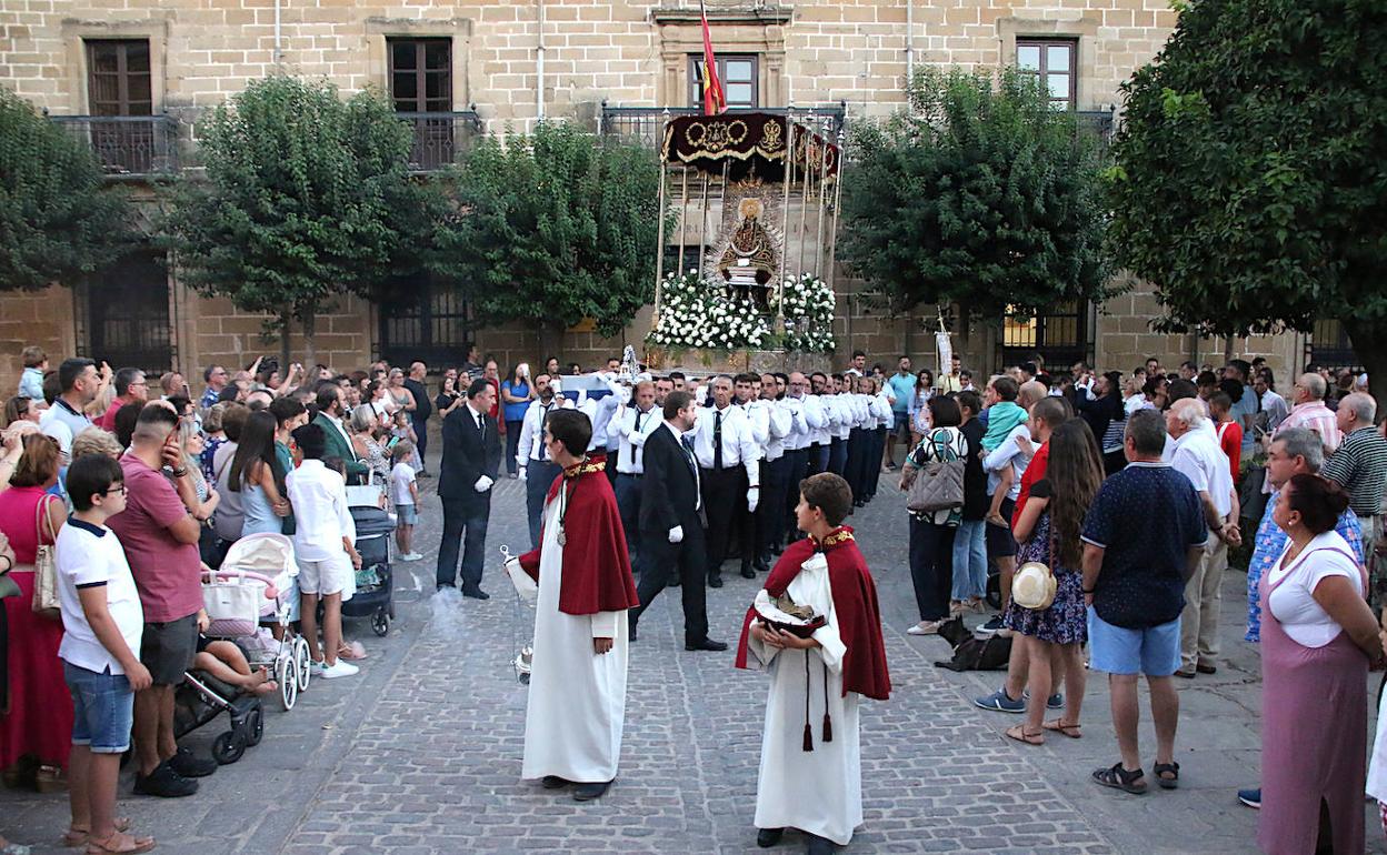 La procesión por Vázquez de Molina.