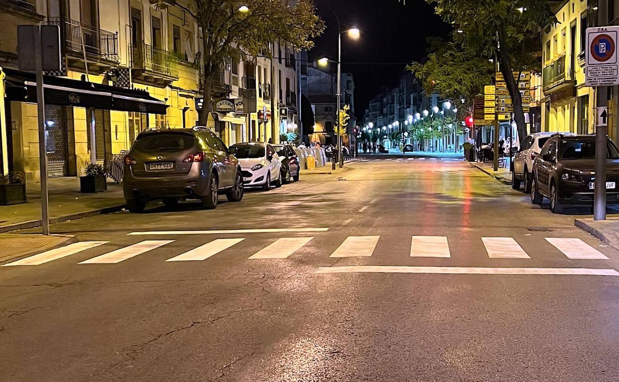 Repintado de más de 150 pasos de peatones y otras señales horizontales