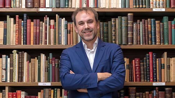 Luis Zueco presentará 'El tablero de la reina' en el Certamen de Novela Histórica