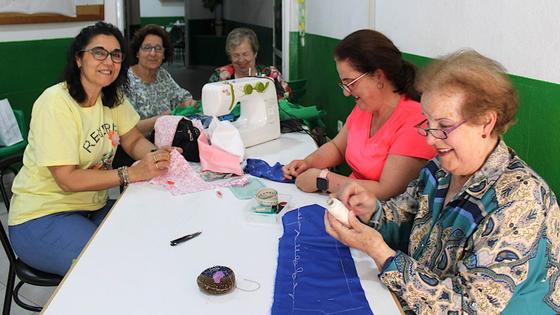 Buena respuesta para el taller de costura de trajes y vestidos del Renacimiento