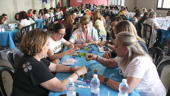 Un centenar de docentes ahondaron en el uso del juego como recurso educativo