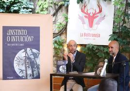Paco Moreno durante la presentación de su libro.