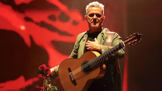 Alejandro Sanz recibió en Úbeda la energía positiva de más de nueve mil personas
