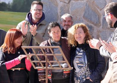 Imagen secundaria 1 - Varios momentos del acto.