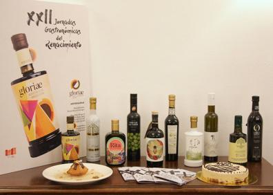 Imagen secundaria 1 - Presentación, algunos de los aceites y uno de los platos del Parador.