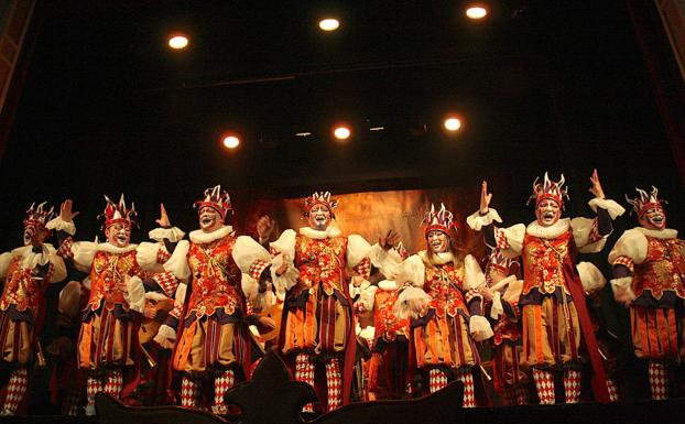 Comparsa 'Llámame loco'.