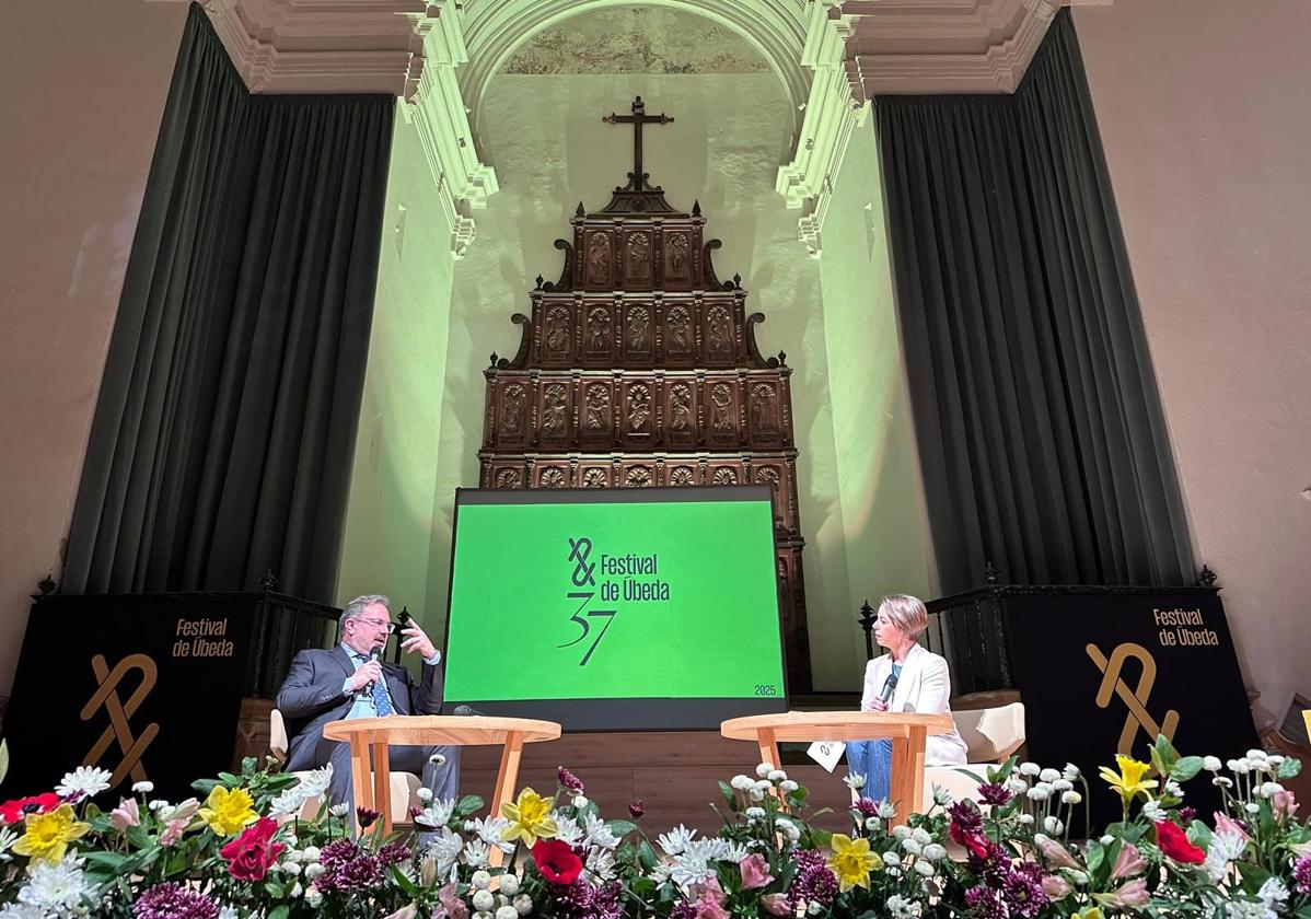 El director del Festival de Úbeda, Esteban Ocaña, durante su intervención