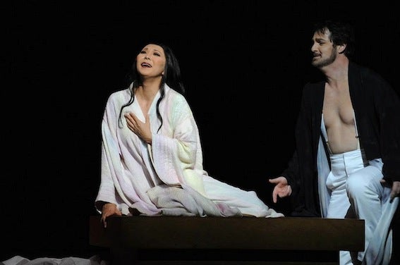 Ir a la ópera o al ballet de los grandes teatros mundiales como quien va al cine