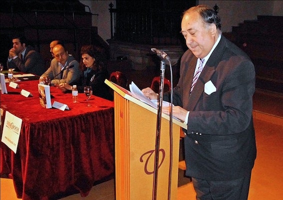 Multitudes en la presentación del libro de Eduardo Jiménez Torres