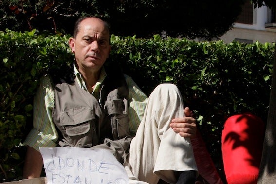 Nueva acampada de Nicolás Galisteo en la plaza del Ayuntamiento