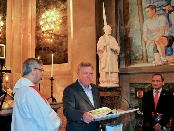 Bendecida en Barcelona una imagen del Beato Monseñor Óscar Romero realizada por Paco y Pablo Tito