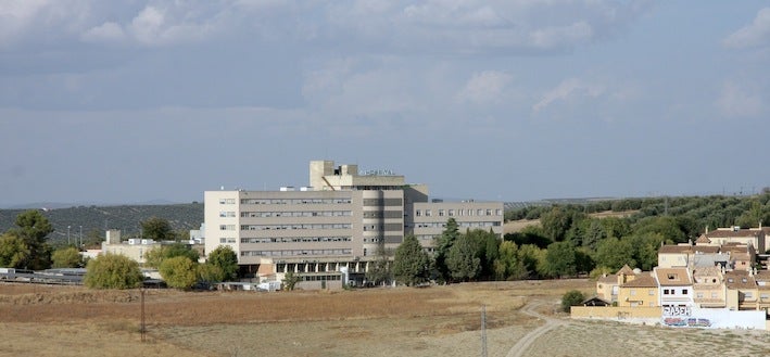 Satse denuncia la falta de aparcamiento para los profesionales del hospital