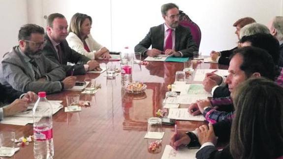 Reunión con el consejero de Fomento y Vivienda.
