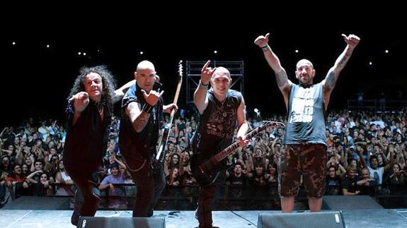 Obús en concierto.