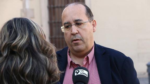 José Aparicio haciendo declaraciones para 9 La Loma esta misma mañana.