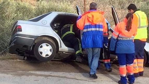 Intervención de los Bomberos y los servicios sanitarios.