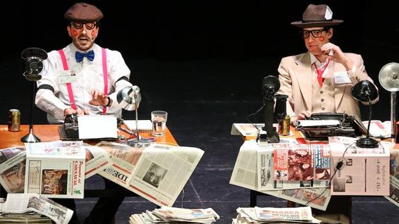 Pepe y Curro Navarrete durante su pregón de Carnaval.